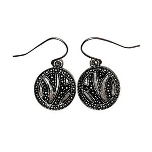 Metal Design Small Round Dangle Earrings